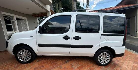 FIAT DOBLÒ 1.8 MPI ESSENCE 7L 16V FLEX 4P MANUAL FIAT DOBLÒ 1.8 MPI ESSENCE 7L 16V FLEX 4P MANUAL